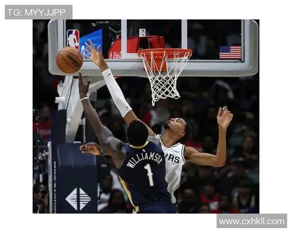 文班亚马首场比赛表现抢眼5次盖帽加上隔扣字母哥引发热烈讨论